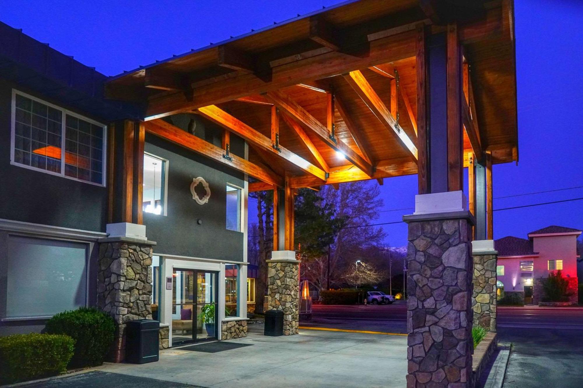 Cielo Hotel Bishop-Mammoth, Ascend Hotel Collection Экстерьер фото